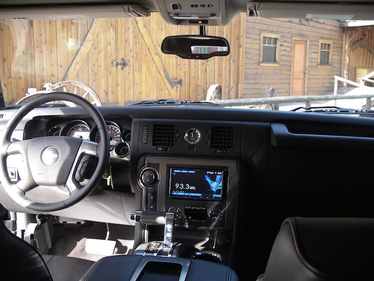 hummer h3t interior