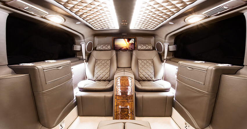 Premium Interior: Carisma Auto Design Mercedes-Benz Viano