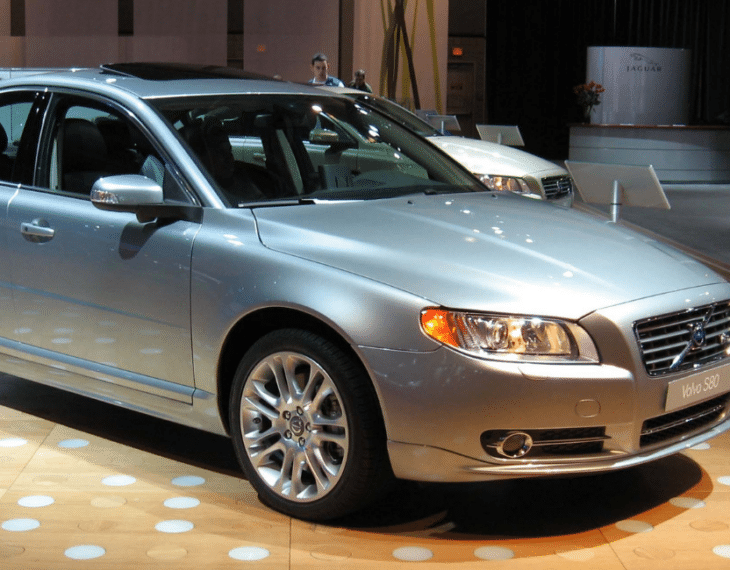 Bulletproof Volvo S80 front view