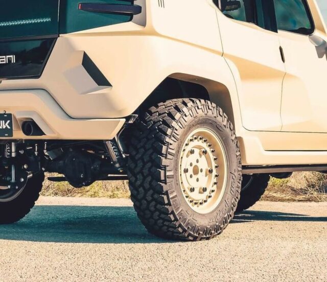 What's Inside a Bulletproof Runflat Tire? Armormax