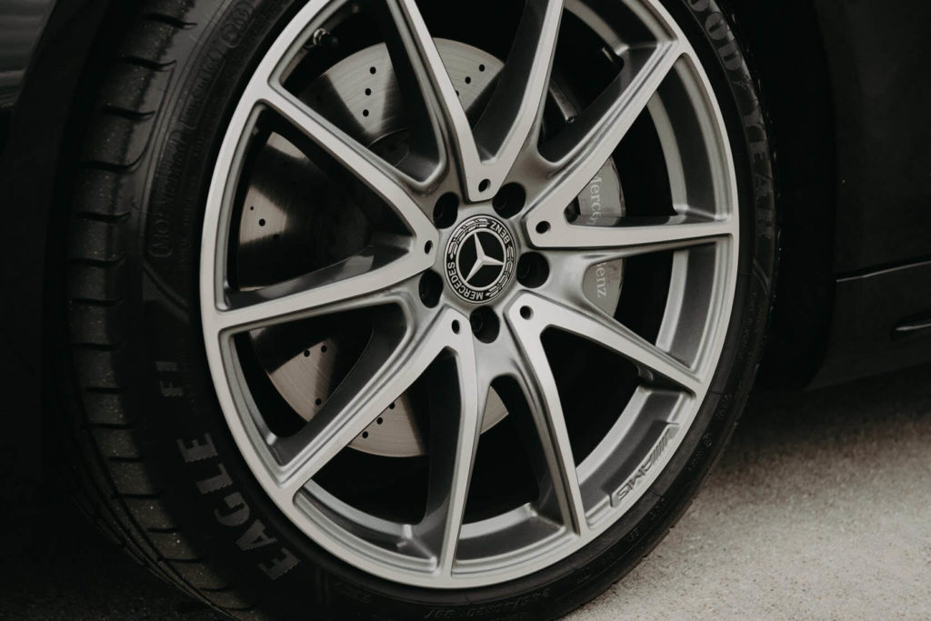 Armored Mercedes S 560 by Armormax Runflats Rim