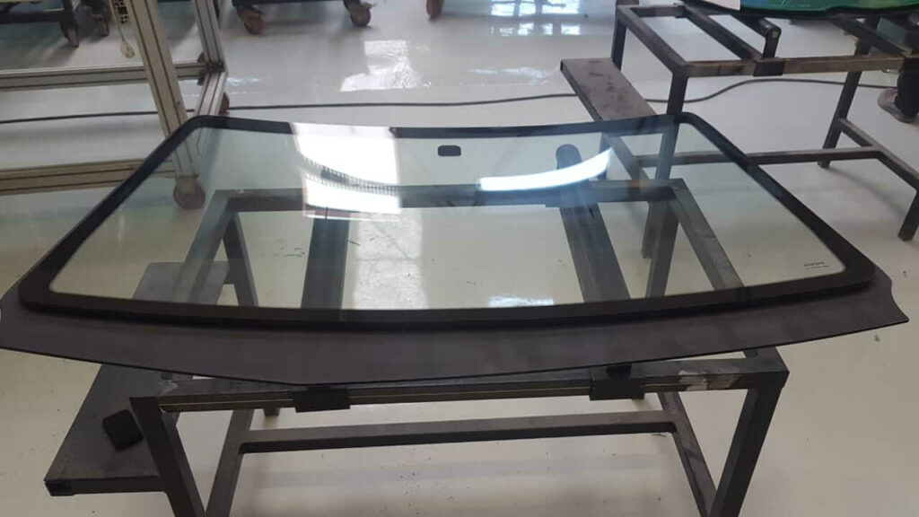 Armored Landcruiser Ballistic Glass Windshield