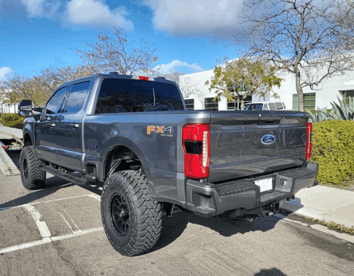 2024-bulletproof-ford-f250-lariat-super-duty-armored-pickup-truck-gallery-armormax