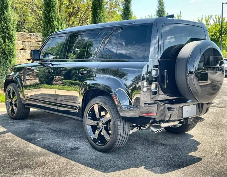 2025-armored-land-rover-defender-110-bulletproof-suv-front-grill